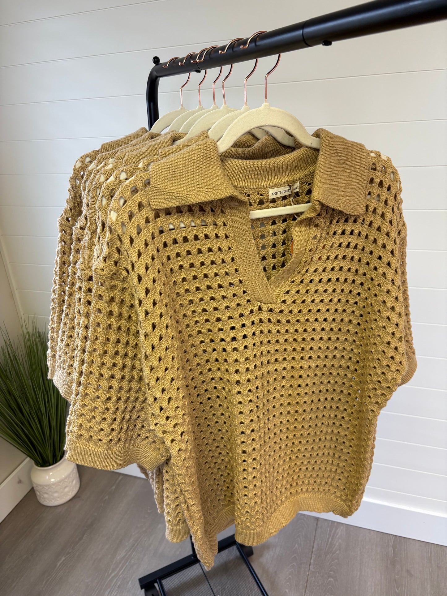 Hollow Out Polo Sweater Top
