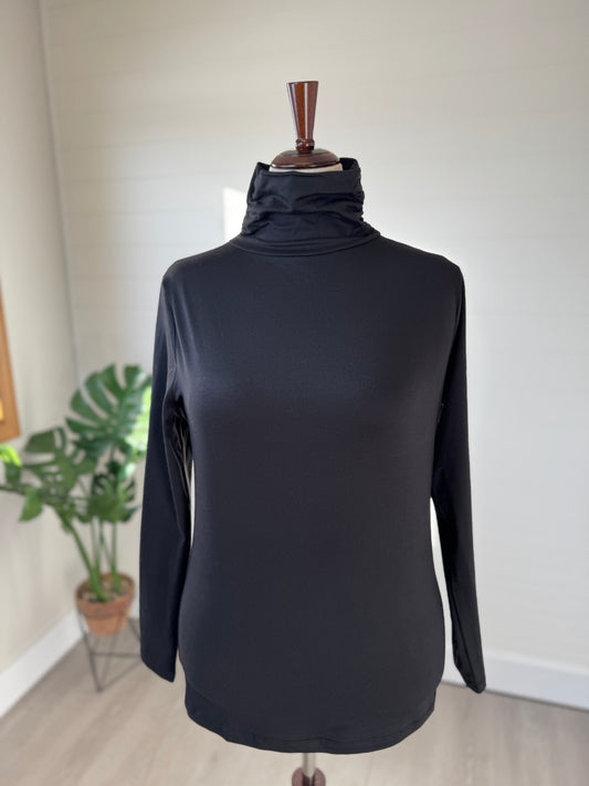 Brushed Microfiber Turtleneck-Black