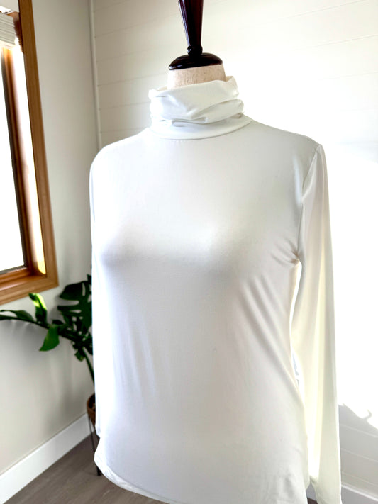 Brushed Microfiber Turtleneck-White